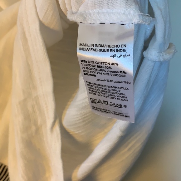 CHICO’S Short-sleeve Floral T-Shirt, Size 0/Small - Picture 5 of 7